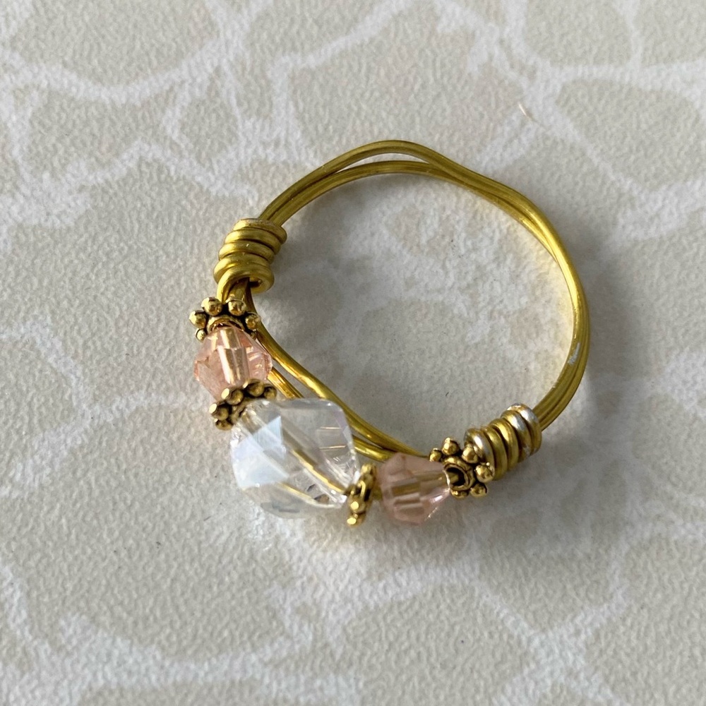 Gold Tone Wire Ring with Clear and Pale Pink Crystal Beads - size 8